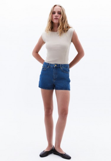 Bej Pamuklu Bot Yaka Tişört